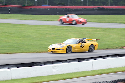 2 cars on track at Mid-Ohio